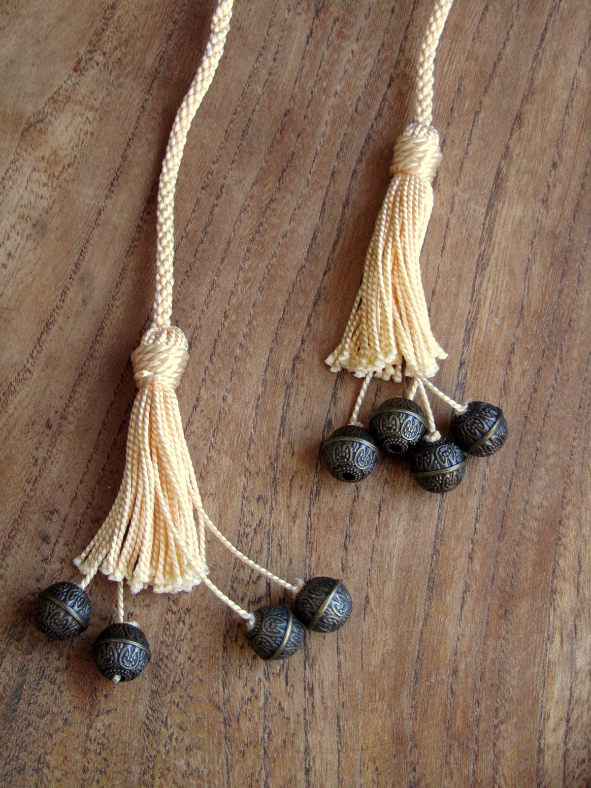 Lot De 2 Ceintures En Corde Bohème Pour Femme - Noir Et Beige Avec Perles En Bois Et Pompons - Ajustable Jusqu'à 140 Cm